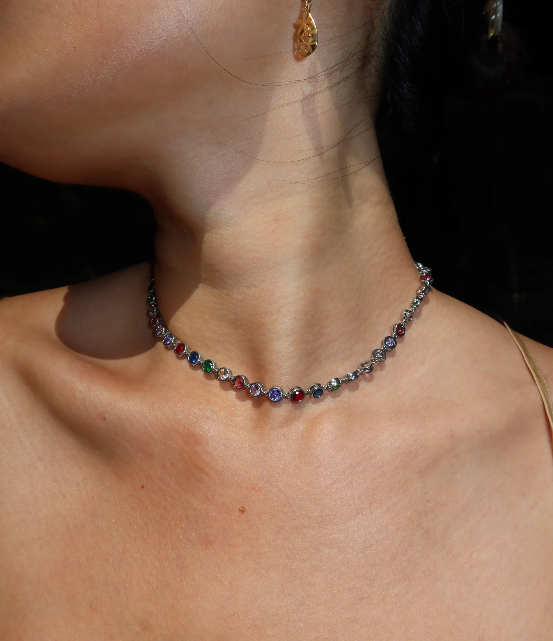 VIVIAN NECKLACE IN MULTICOLOUR - Image 4